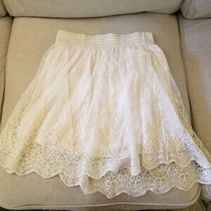 Cream/white lace Forever 21 skirt, size small